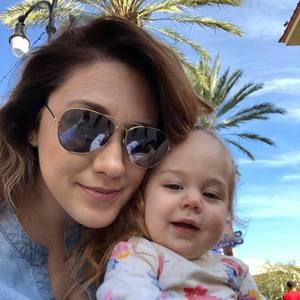 Meet your Posher, Dana